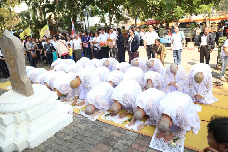 2. พิธีบรรพชาอุปสมบท 30 รูป ถวายเป็นพระราชกุศลแด่พระบาทสมเด็จพระปรมินทรมหาภูมิพลอดุลยเดช วันที่ 14 กุมภาพันธ์ 2560  ณ วัดคูยาง (พระอารามหลวง) อำเภอเมือง จังหวัดกำแพงเพชร